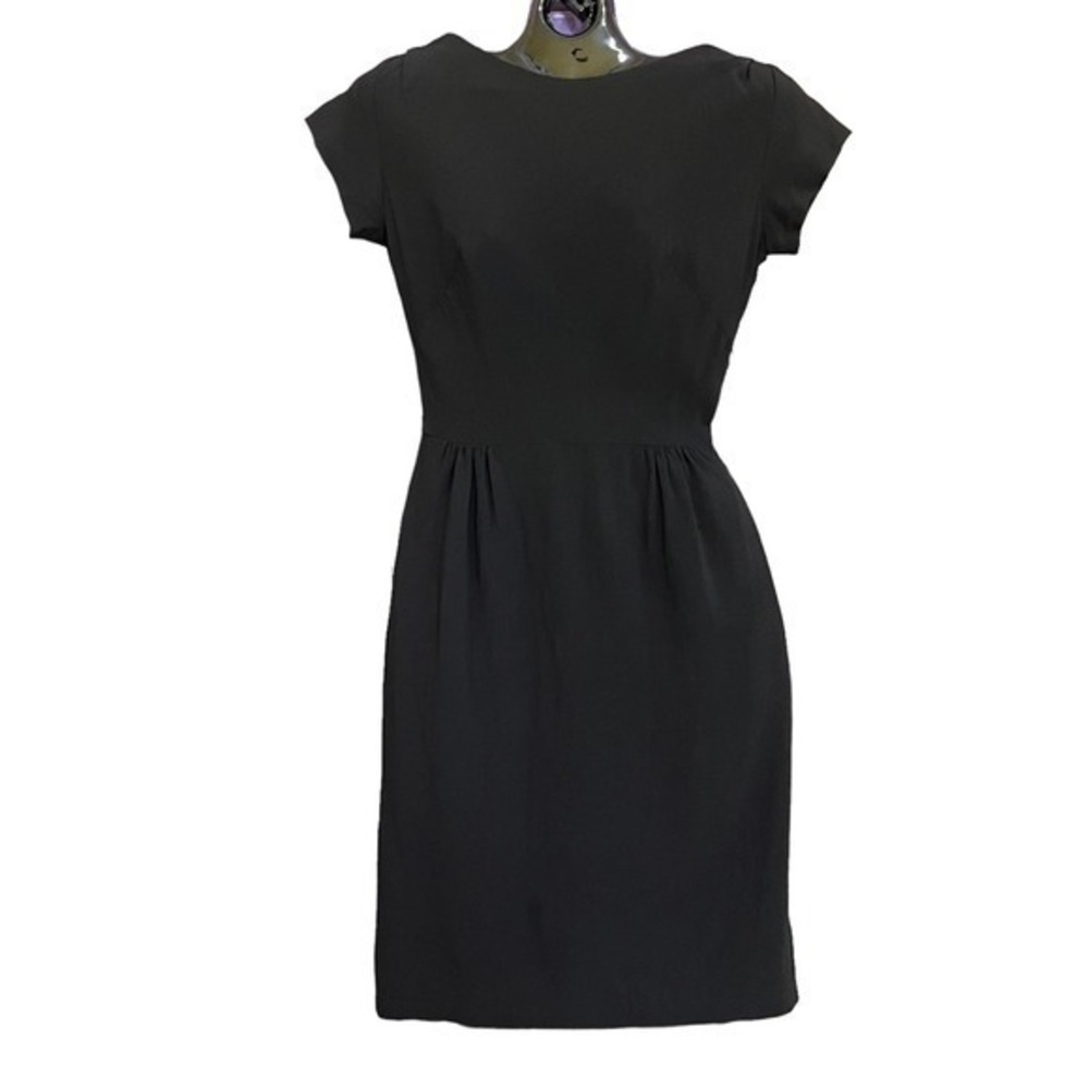 1960s Black Crepe Bateau Neck Wiggle Dress - Vintage Knee-Length Dress
